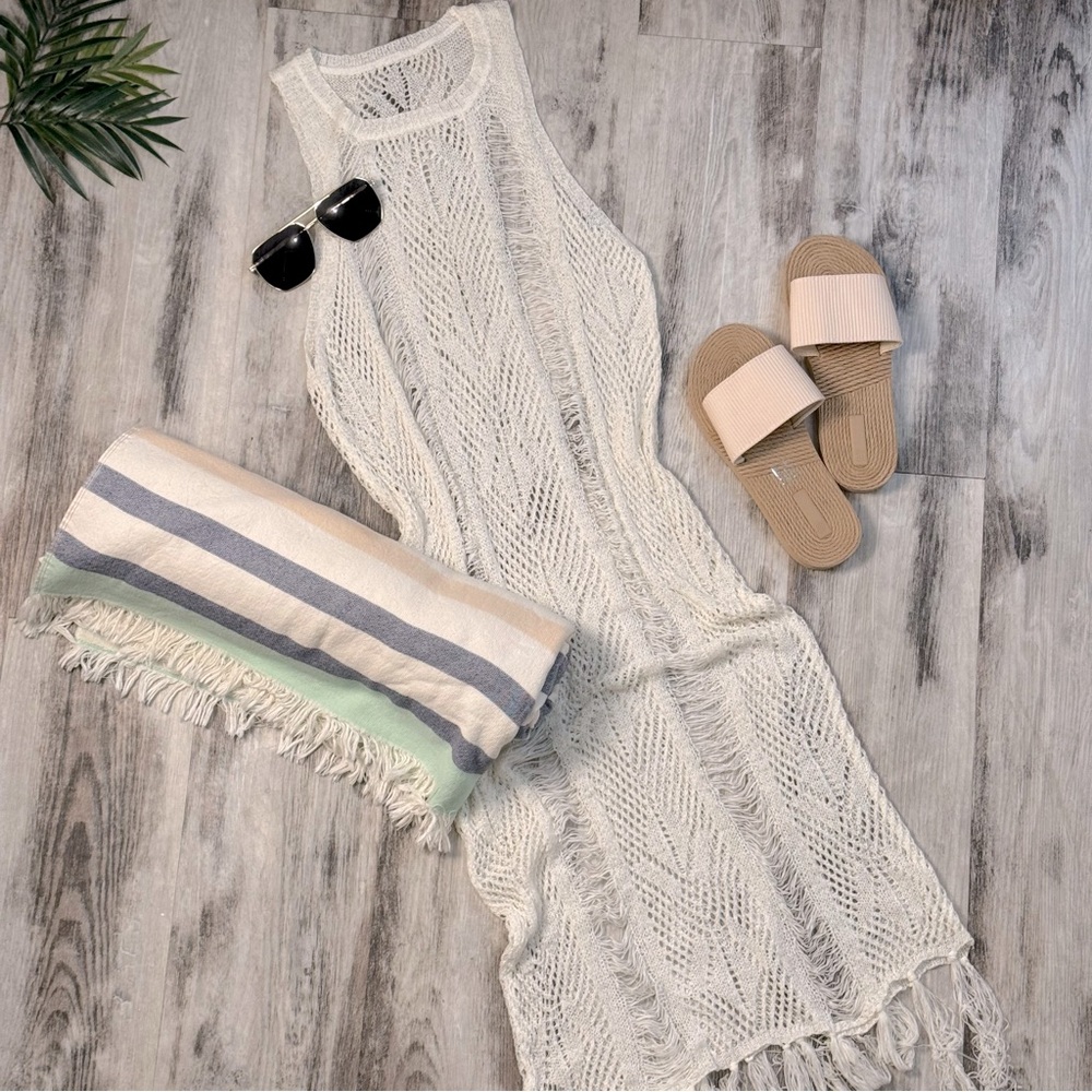 Long crochet beach cover